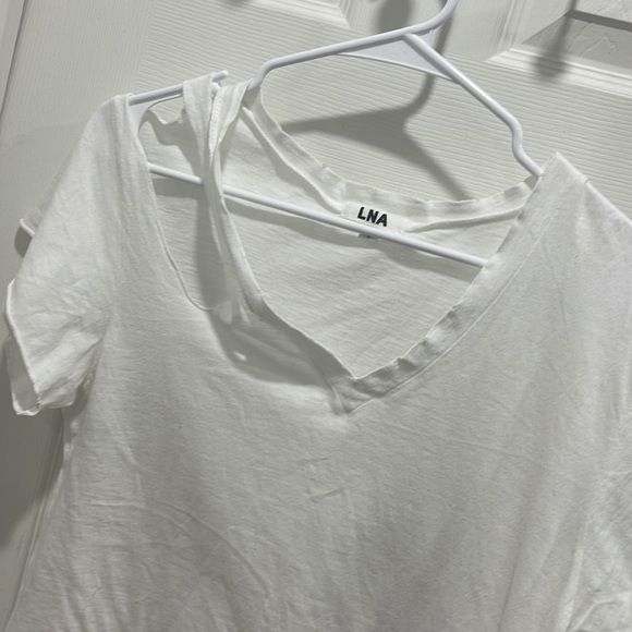 LNA asymmetrical white tee - Picture 2 of 3